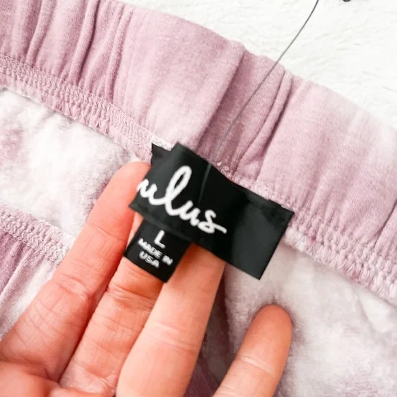 NWT- LULU’S Cozy Livin’ Vintage Berry/White Tie Dye Joggers - Picture 8 of 12